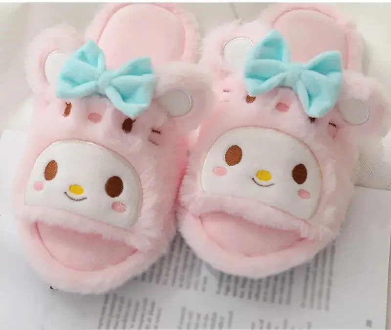 BEAUTIFUL FURY PLUSH SLIPPERS FOR WINTER