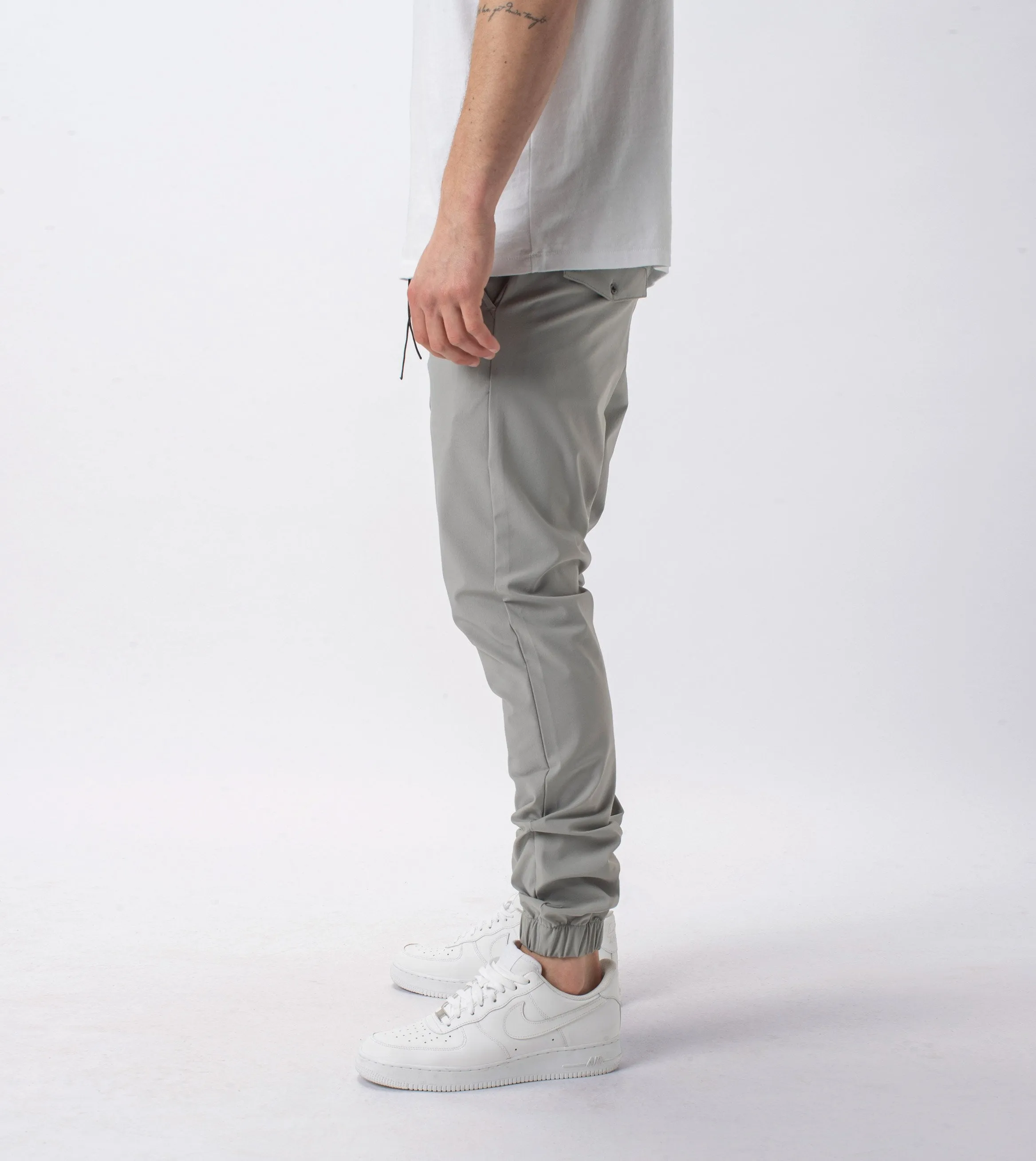 Sureshot Tech Jogger Cement